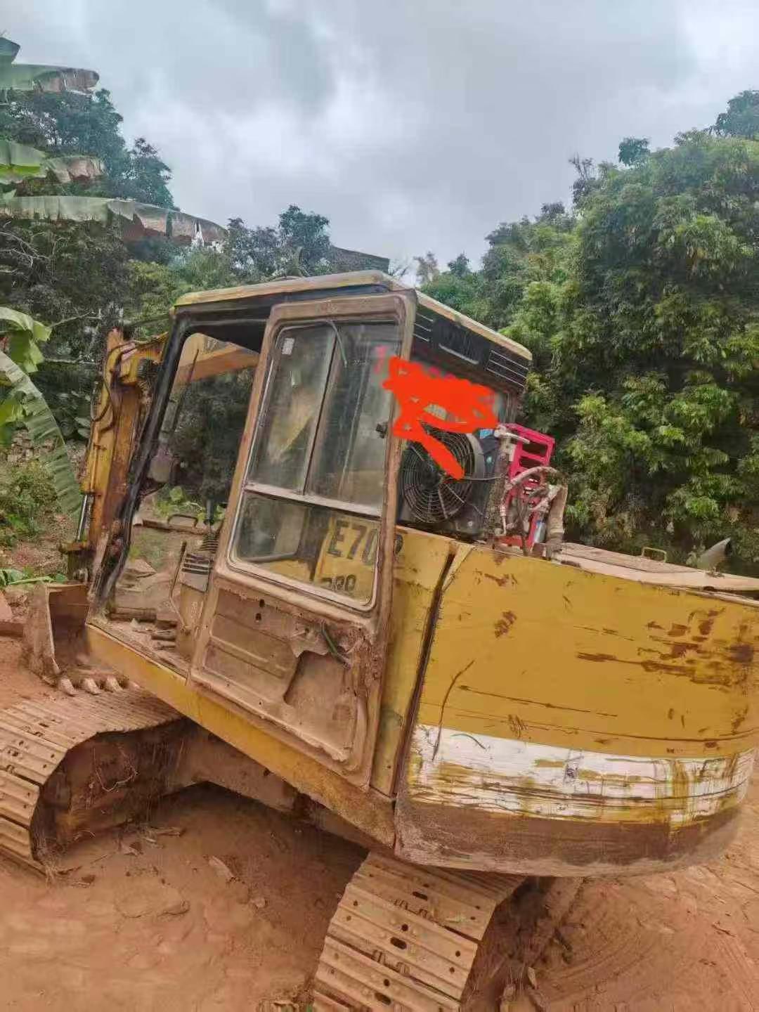 Buy Caterpillar E70B Used Excavator