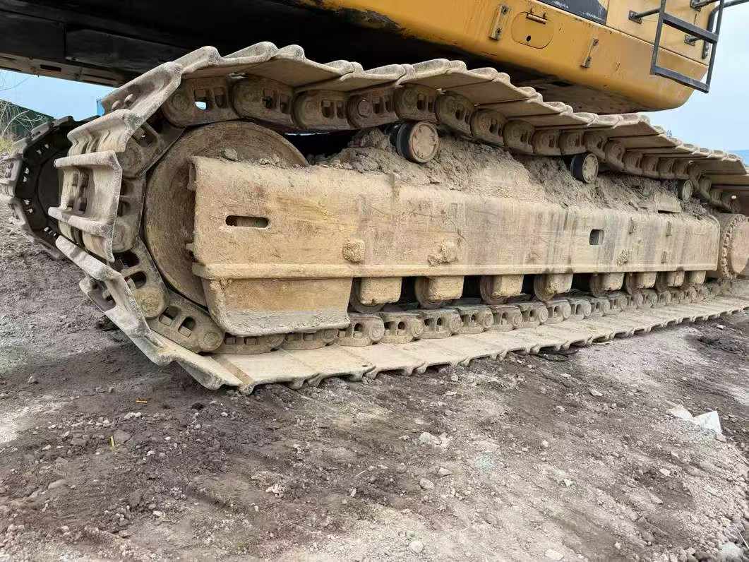Used Caterpillar 365CL Excavator 2016 Model / 7