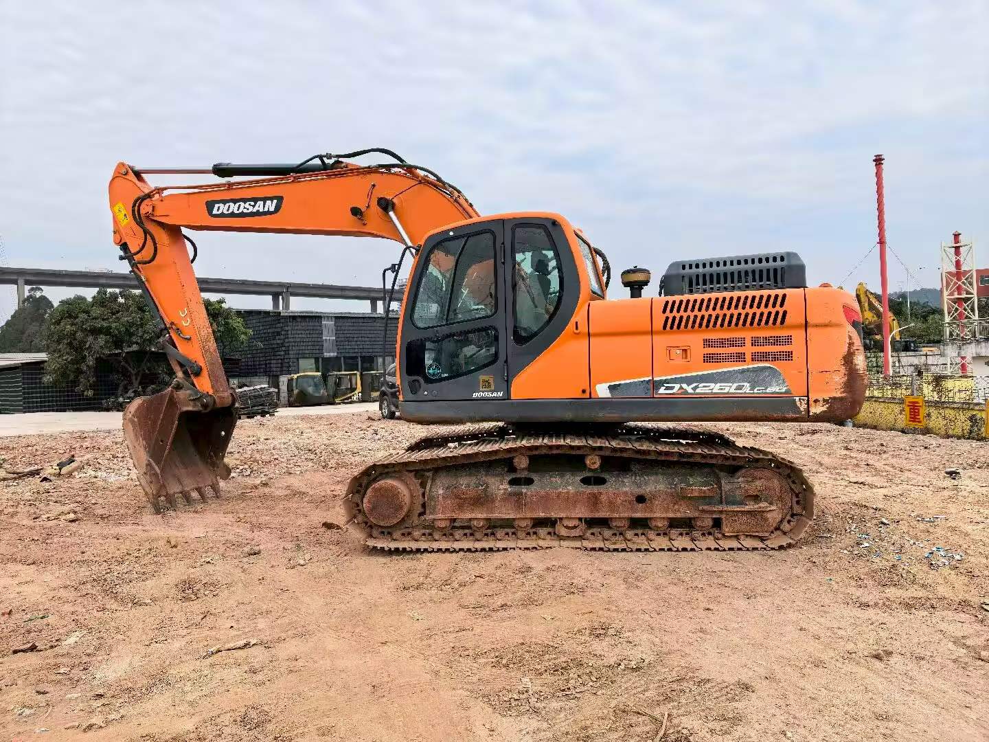 Buy Doosan DH200-3 Used Excavator Buy Doosan DH200-3 Used Excavator