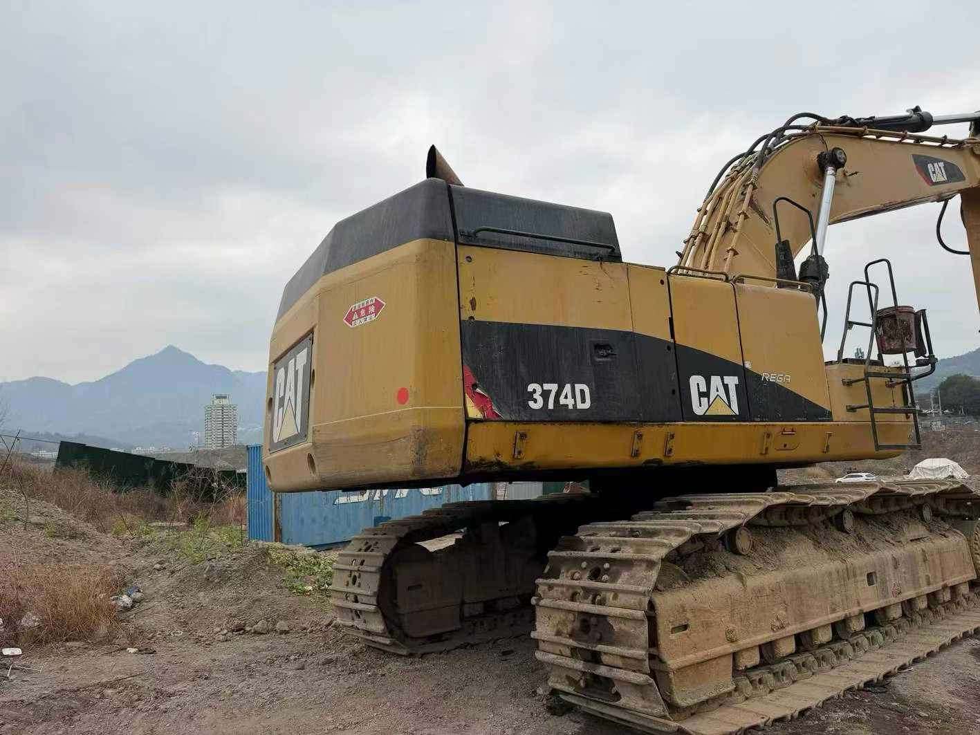 Used Caterpillar 365CL Excavator 2016 Model / 3