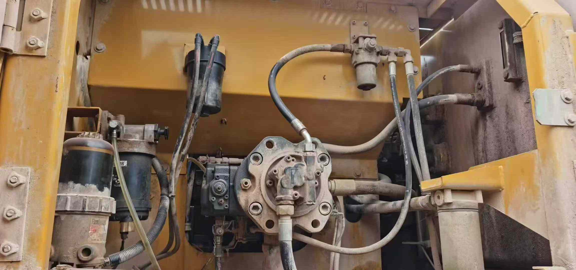 Used XCMG XE305D Excavator 2017 Model / 8