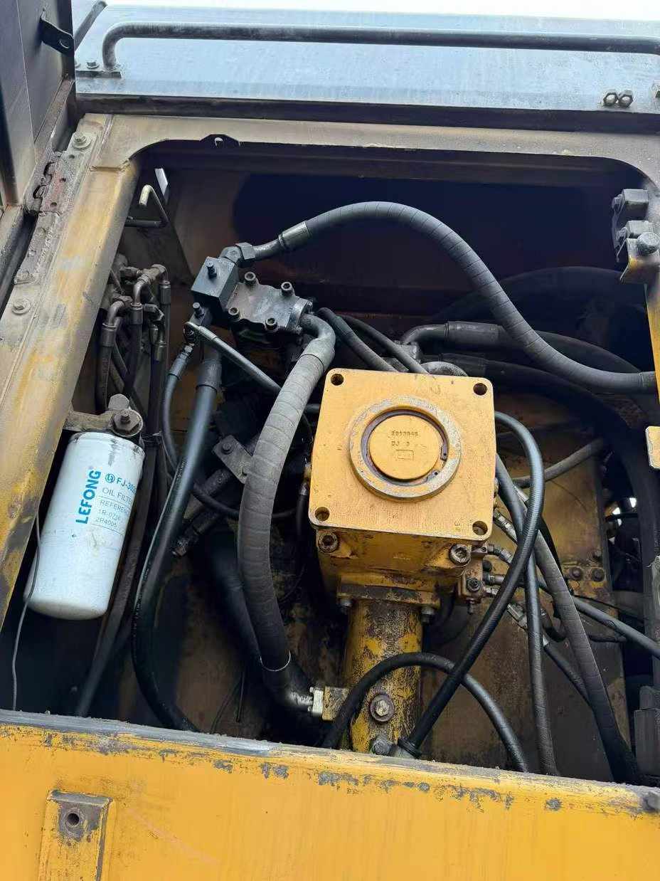 Used Caterpillar 365CL Excavator 2016 Model / 9