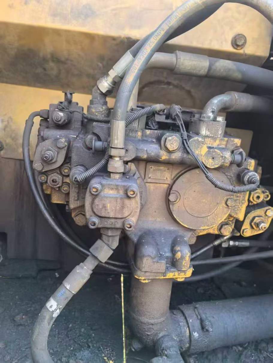 Used Caterpillar 323DL Excavator 2011 Model / 5