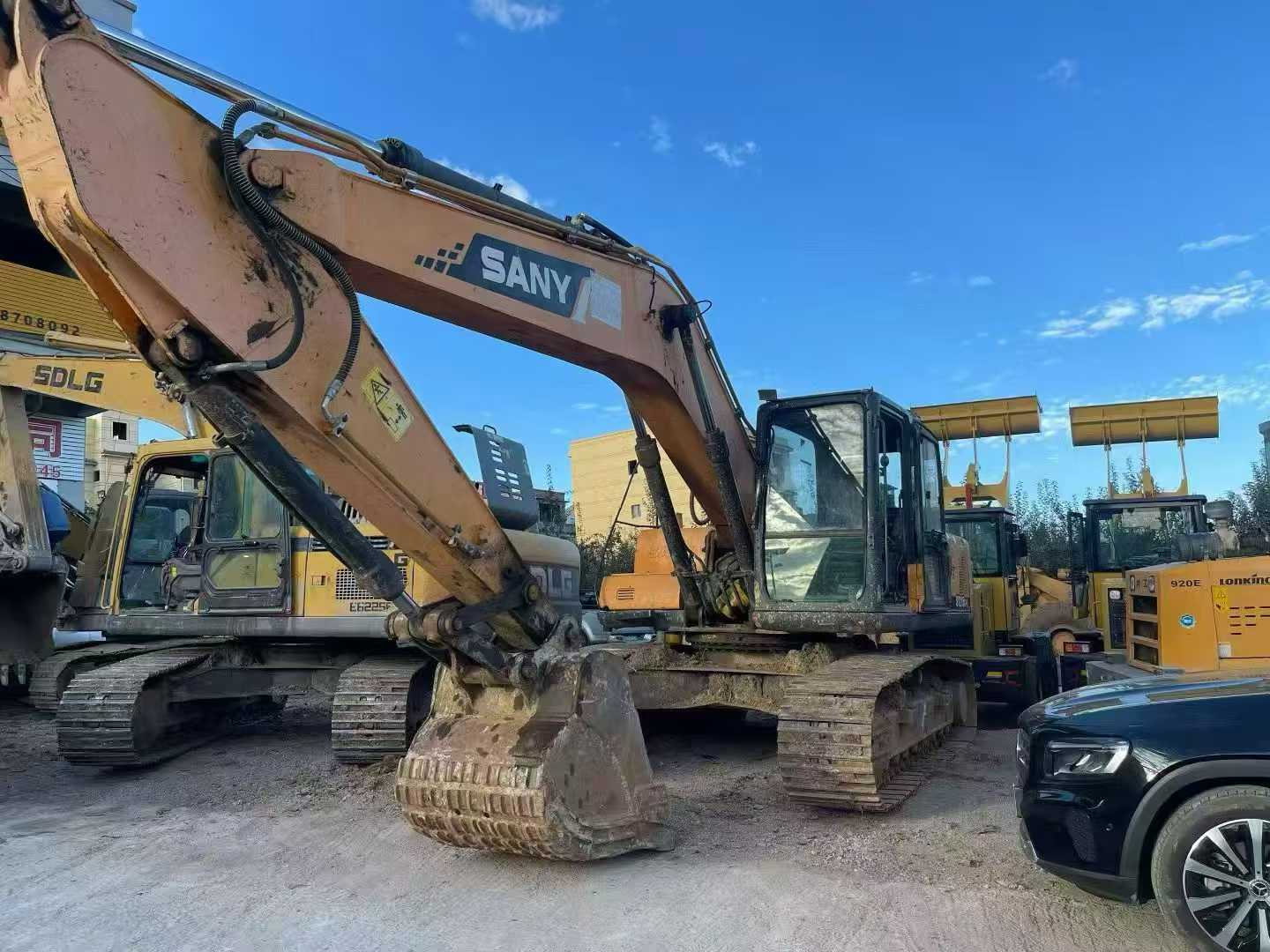 Used Sany SY215W Excavator 2014 Model / 4
