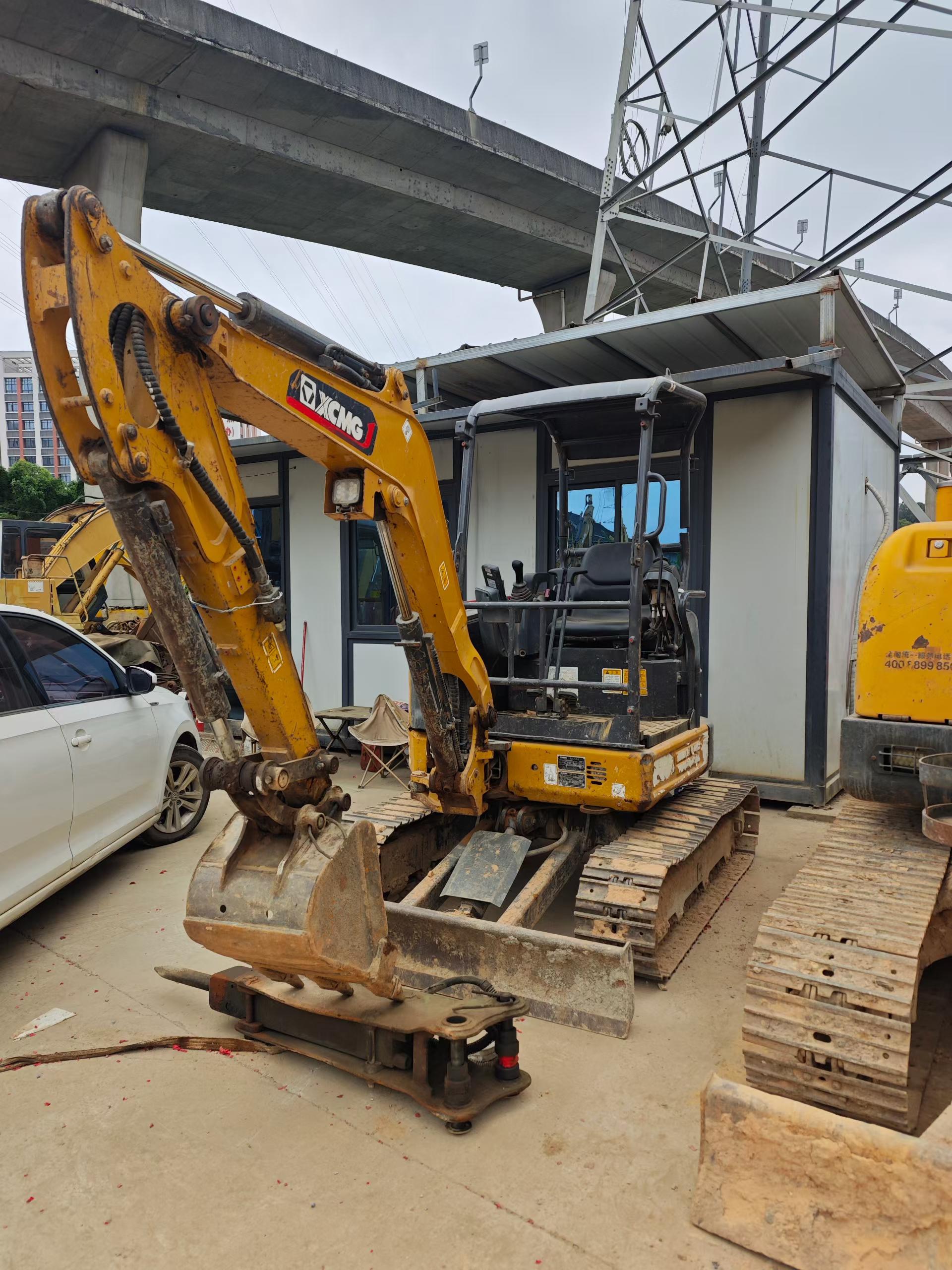 Used XCMG XE15 Excavator 2016 Model / 3