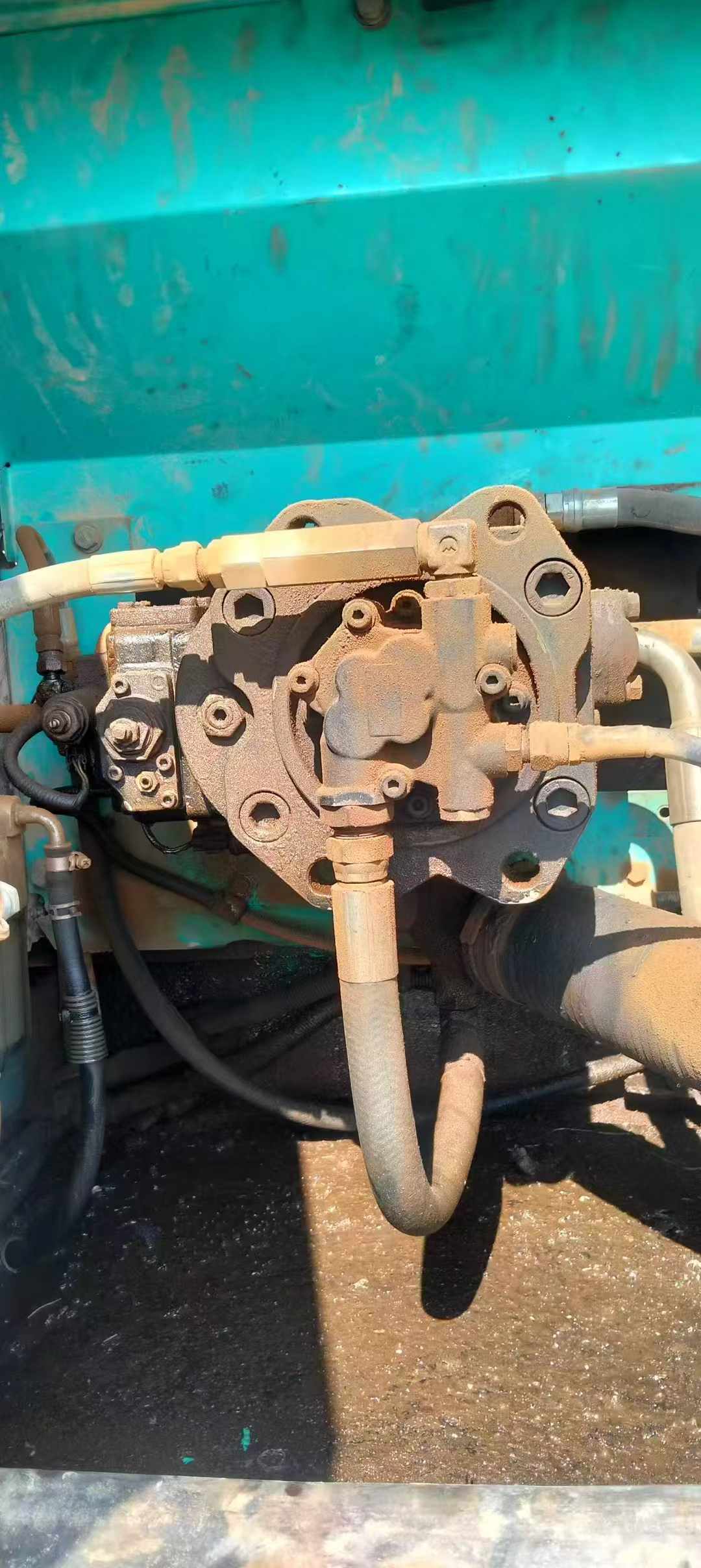 Used Kobelco SK200-8 Excavator 2016 Model / 2