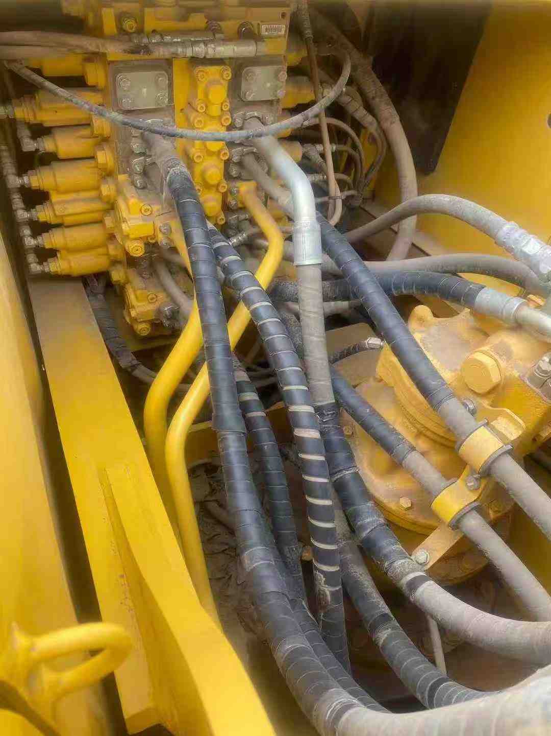 Used Komatsu PW100 Excavator 2022 Model / 2