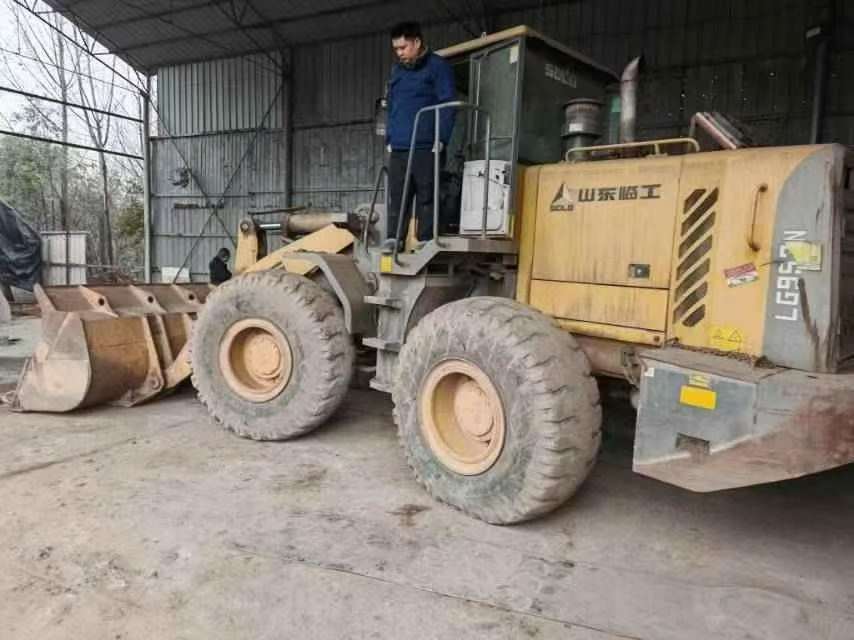 Buy SDLG LG953N Used Loader