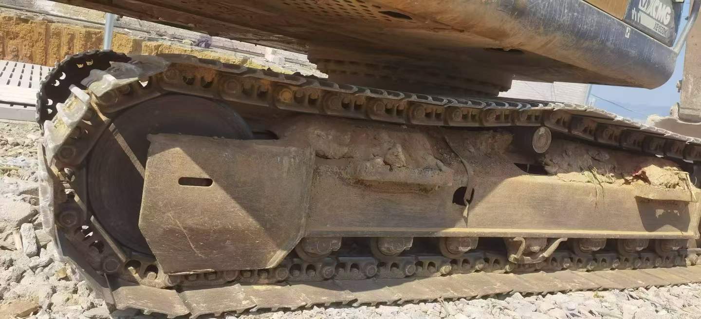 Used XCMG XE7000 Excavator 2021 Model / 3