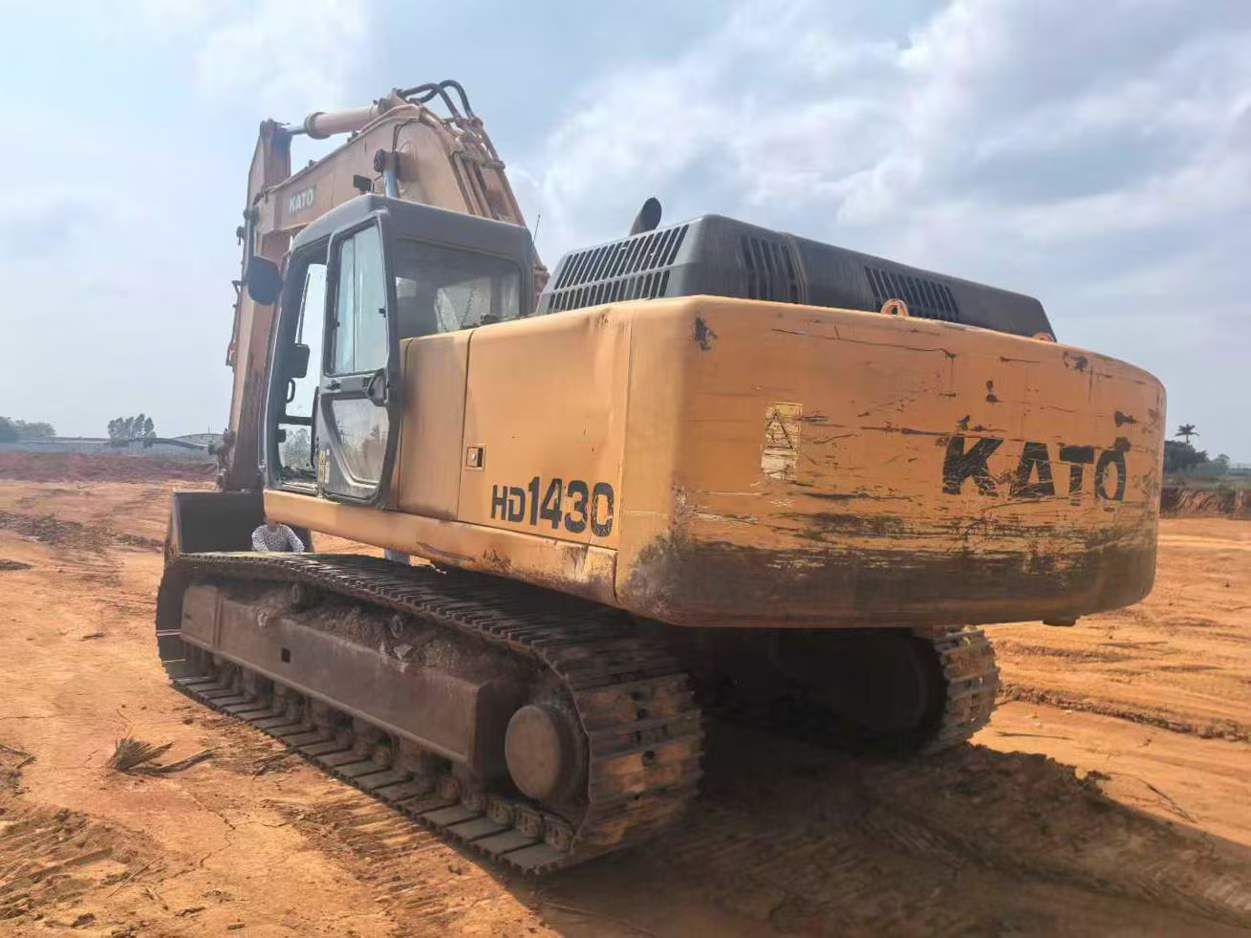 Used Kato HD1430 Excavator 2018 Model / 2