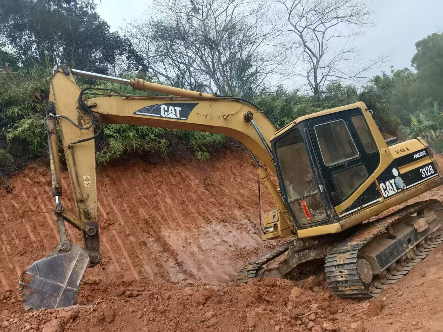 Used Caterpillar 311B Excavator 2016 Model / 3