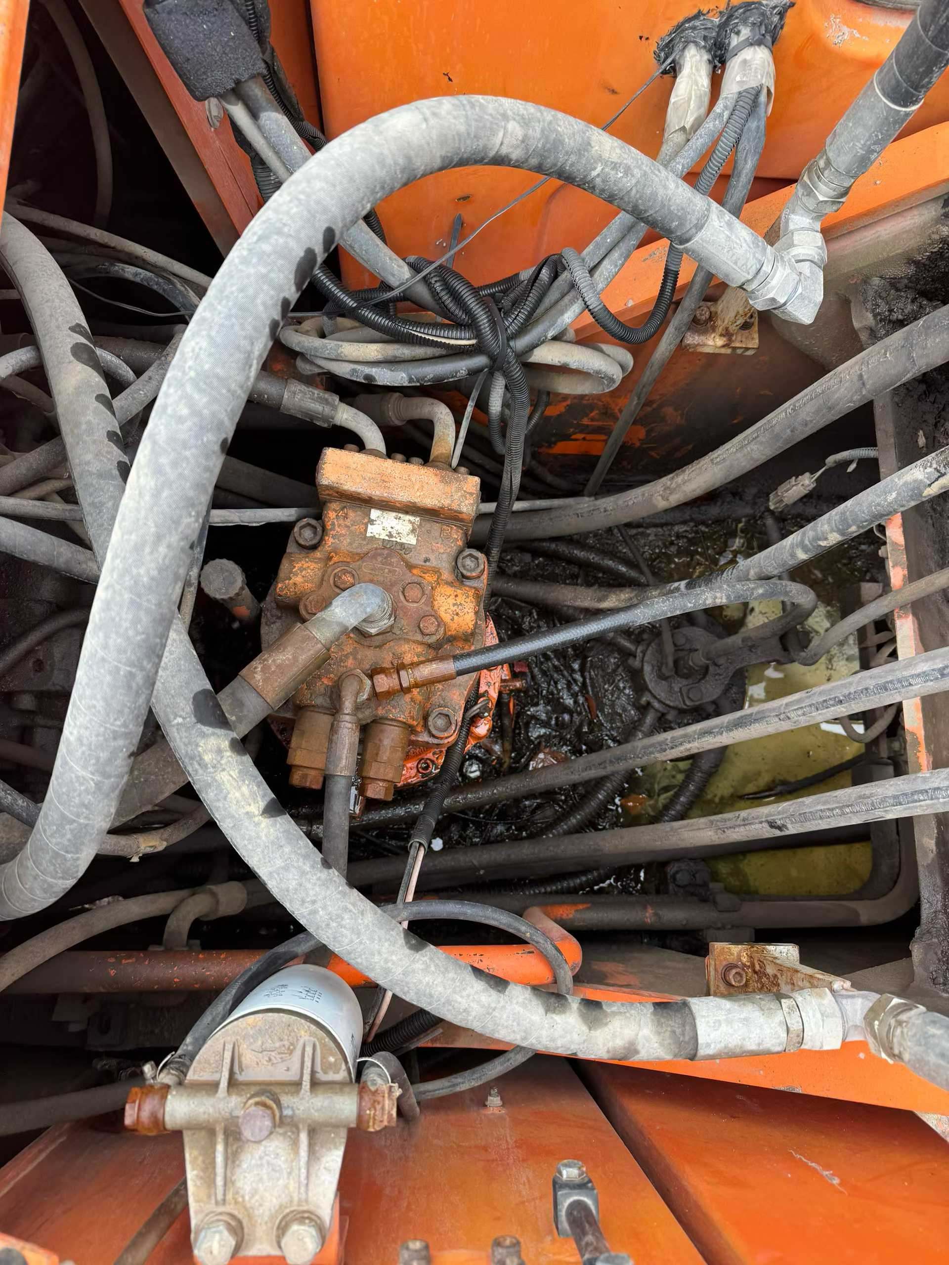 Used Doosan S225 Excavator 2016 Model / 3