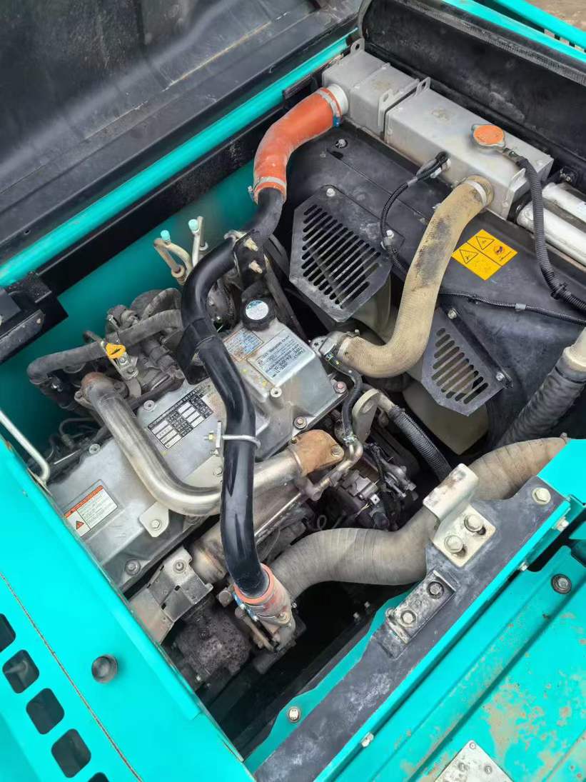 Used Kobelco SK200 Excavator 2020 Model / 6