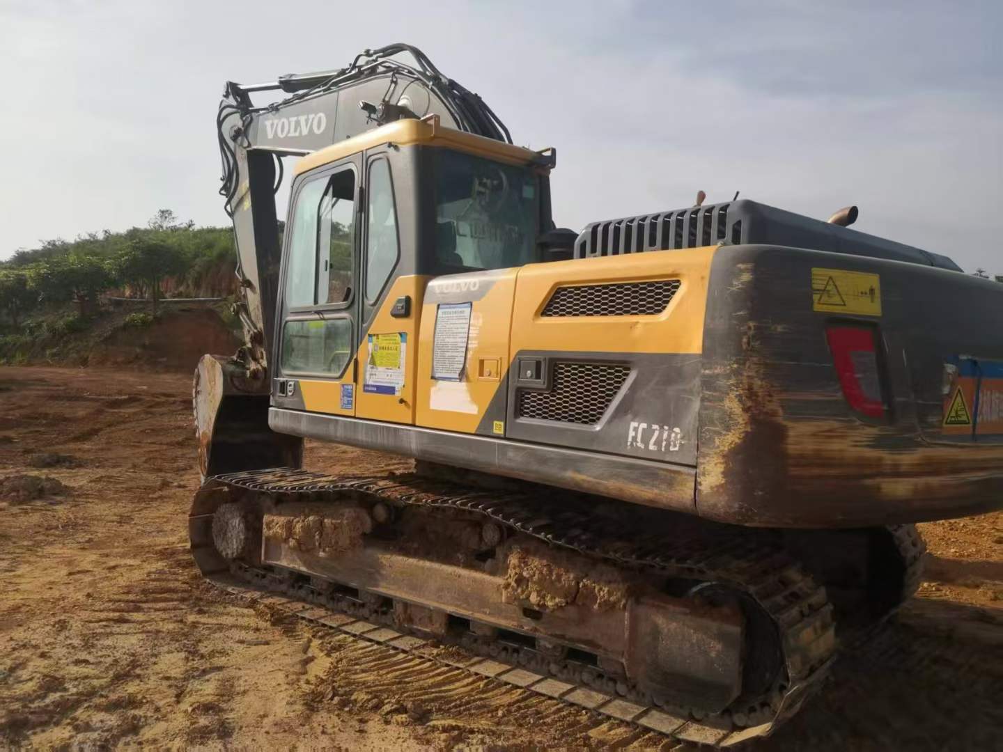 Buy Volvo EW210C Used Excavator