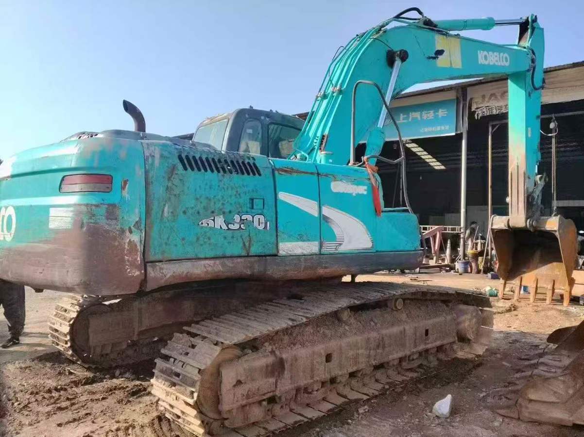 Used Kobelco SK250 Excavator 2011 Model / 3