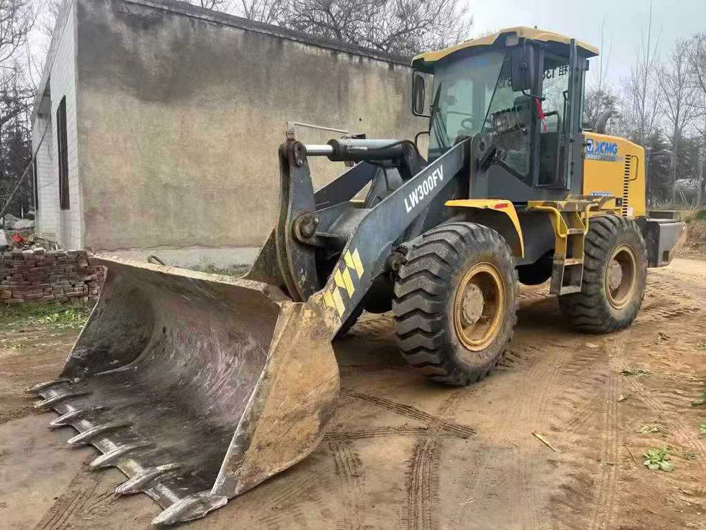 Used XCMG ZL30GV Loader 2017 Model / 4