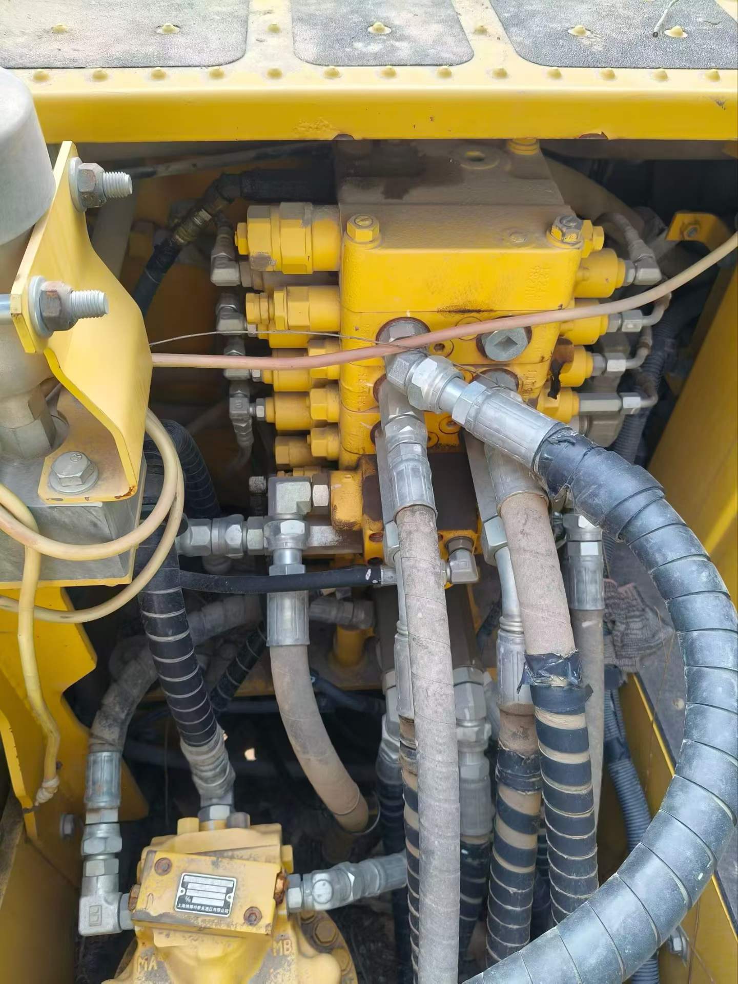 Used Komatsu PC130 Excavator 2020 Model / 2