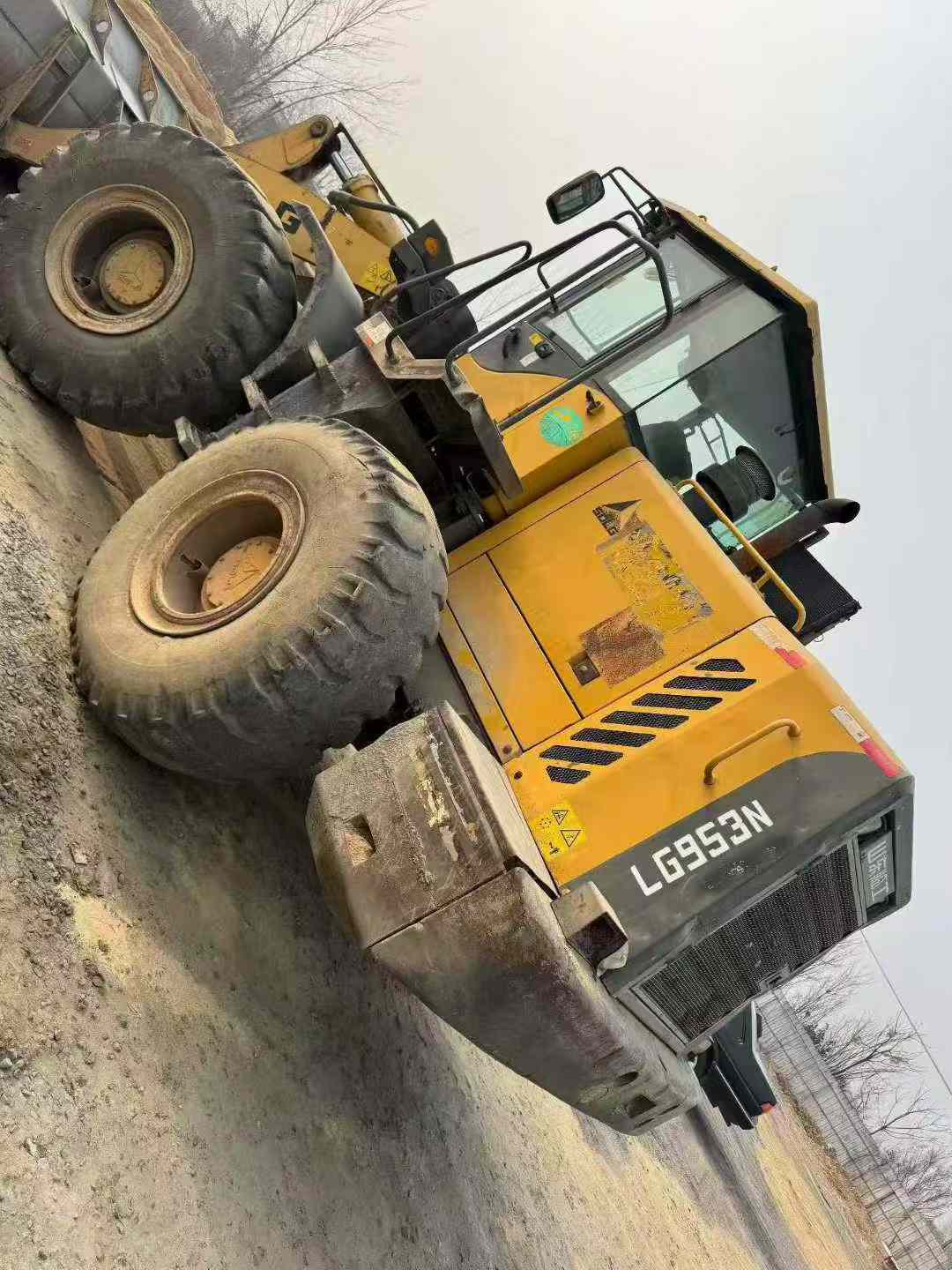 Buy SDLG LG953N Used Loader