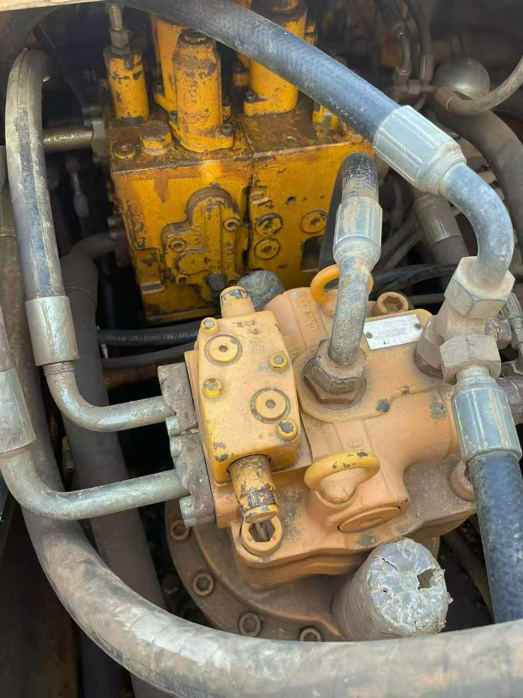 Used Sany SY215W Excavator 2014 Model / 6