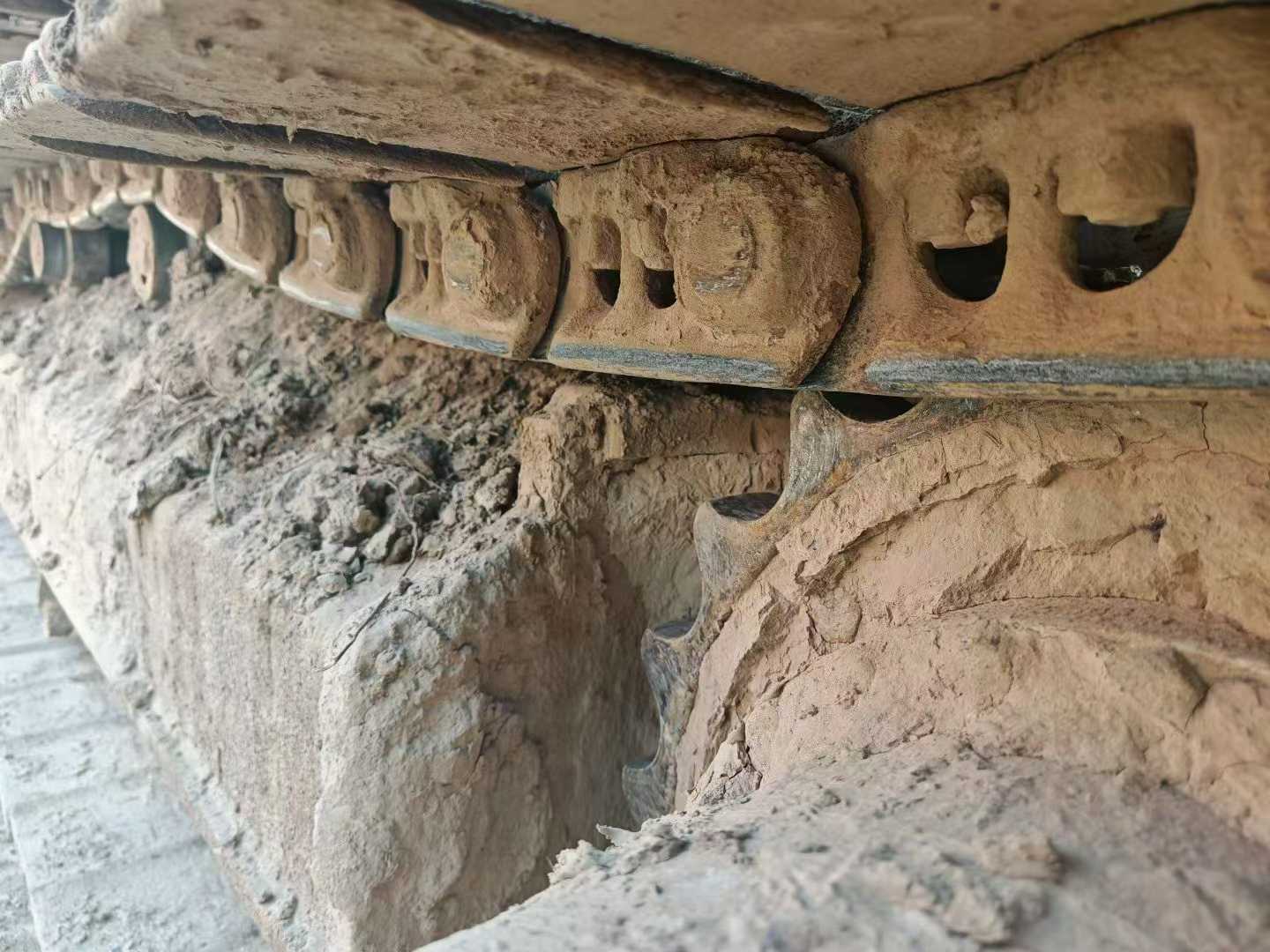 Used Hitachi ZAXIS200 Excavator 2010 Model / 7