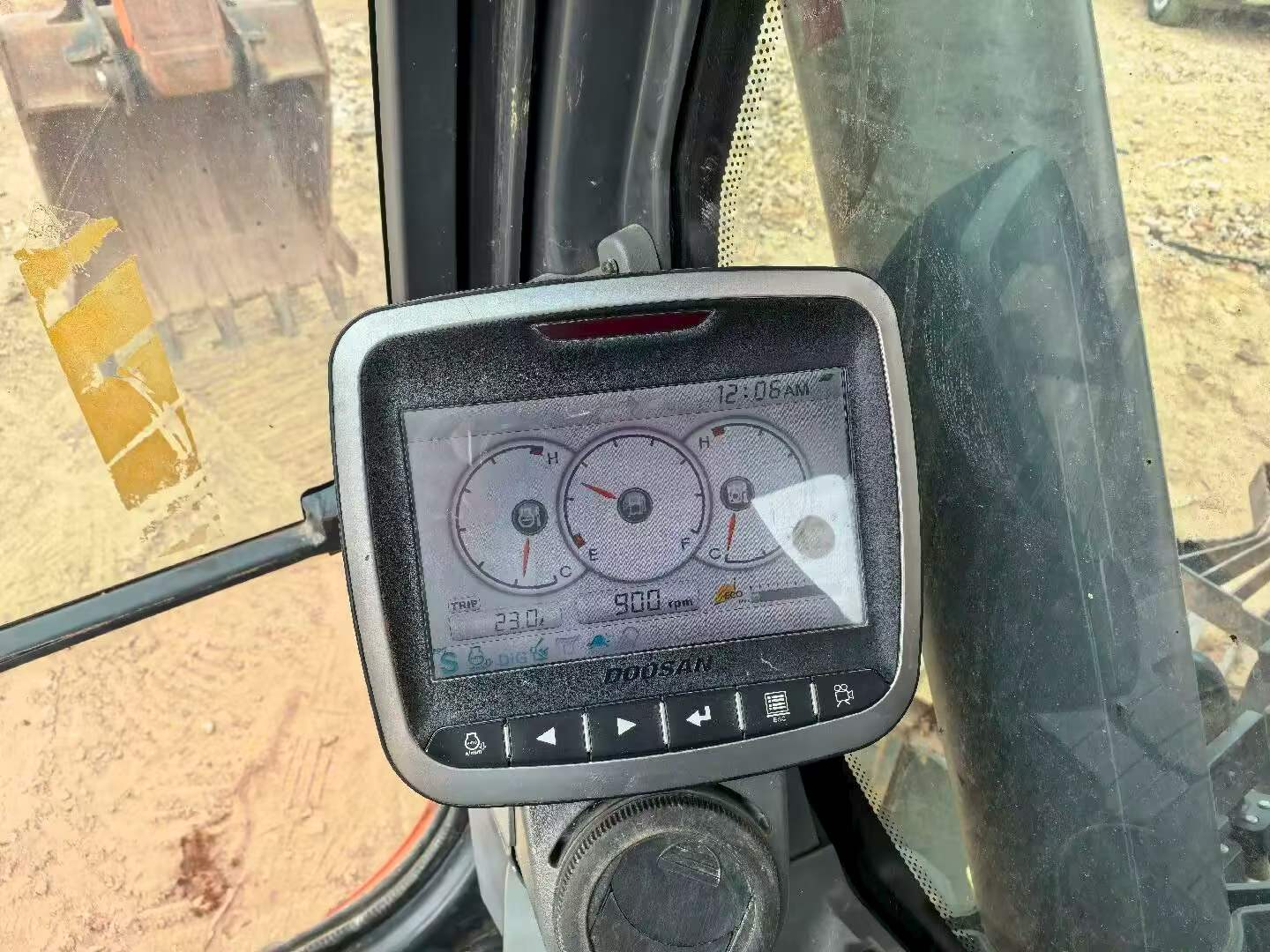 Used Doosan DH200-3 Excavator 2021 Model / 9