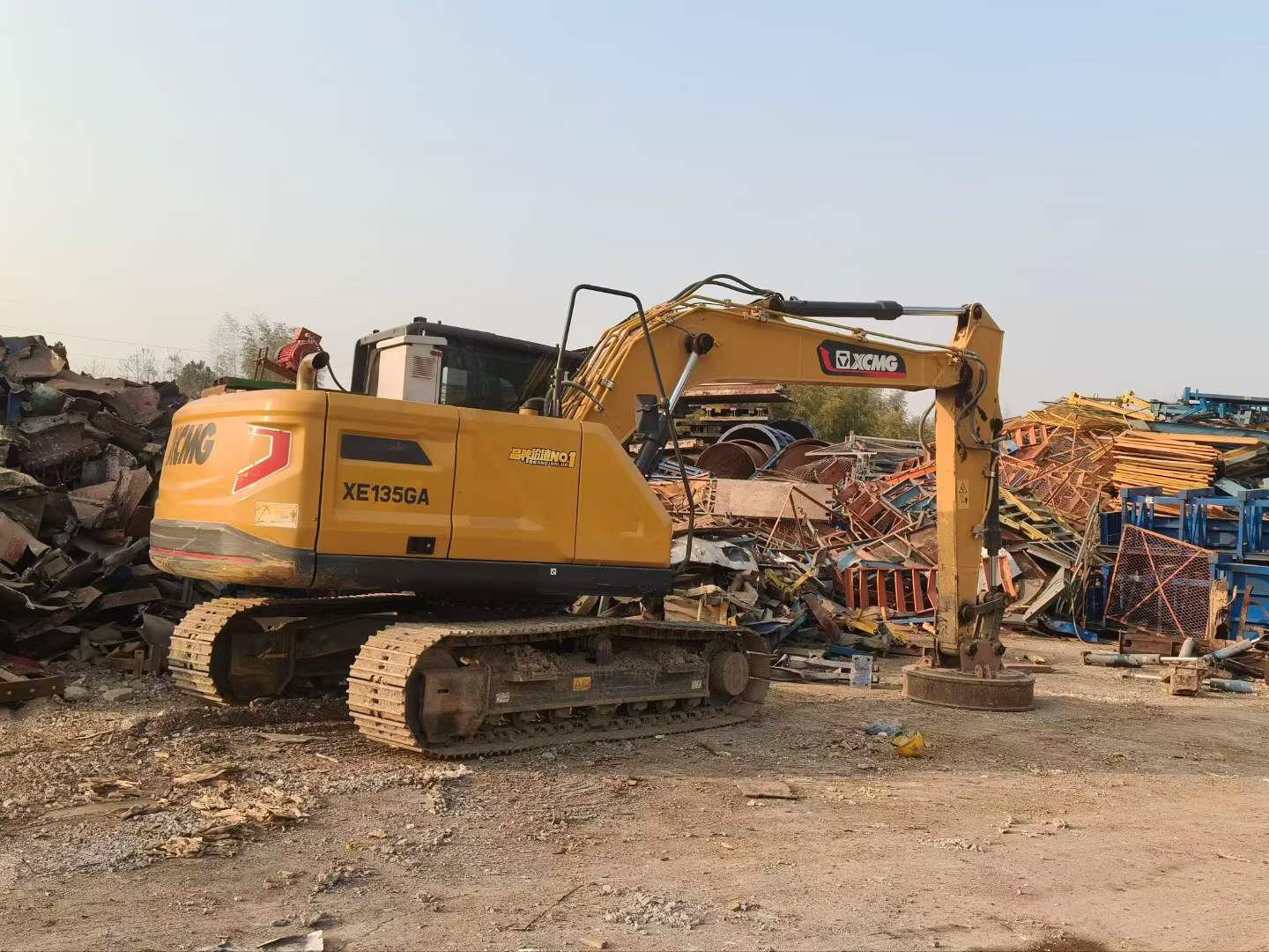 Buy XCMG XE135B Used Excavator