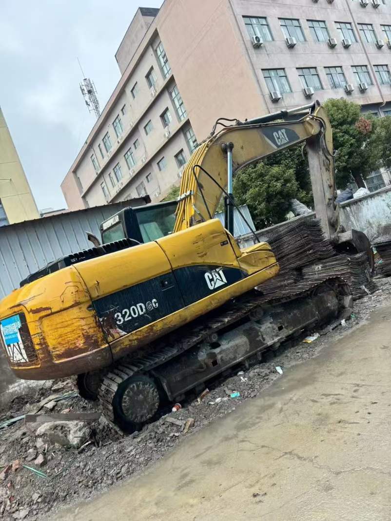 Used Caterpillar 320D Excavator 2010 Model / 2