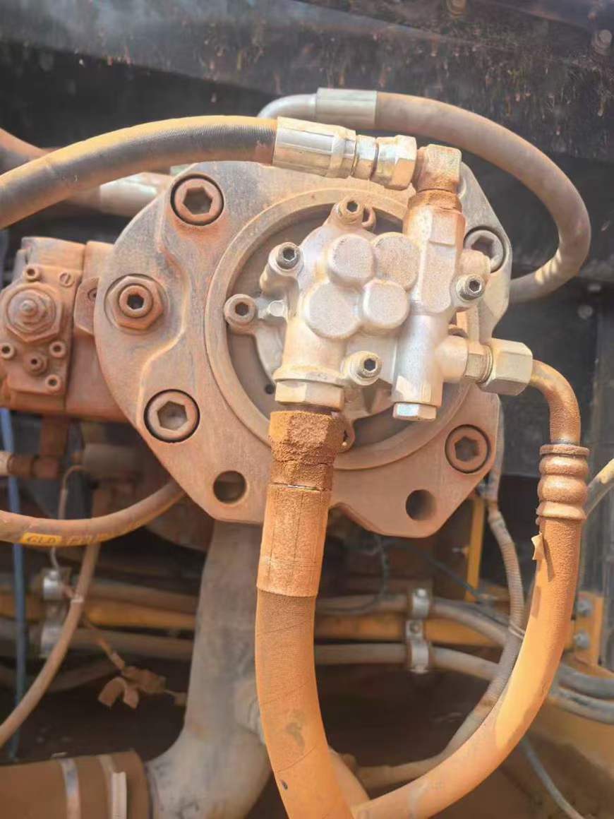 Used Kato HD1430 Excavator 2018 Model / 6