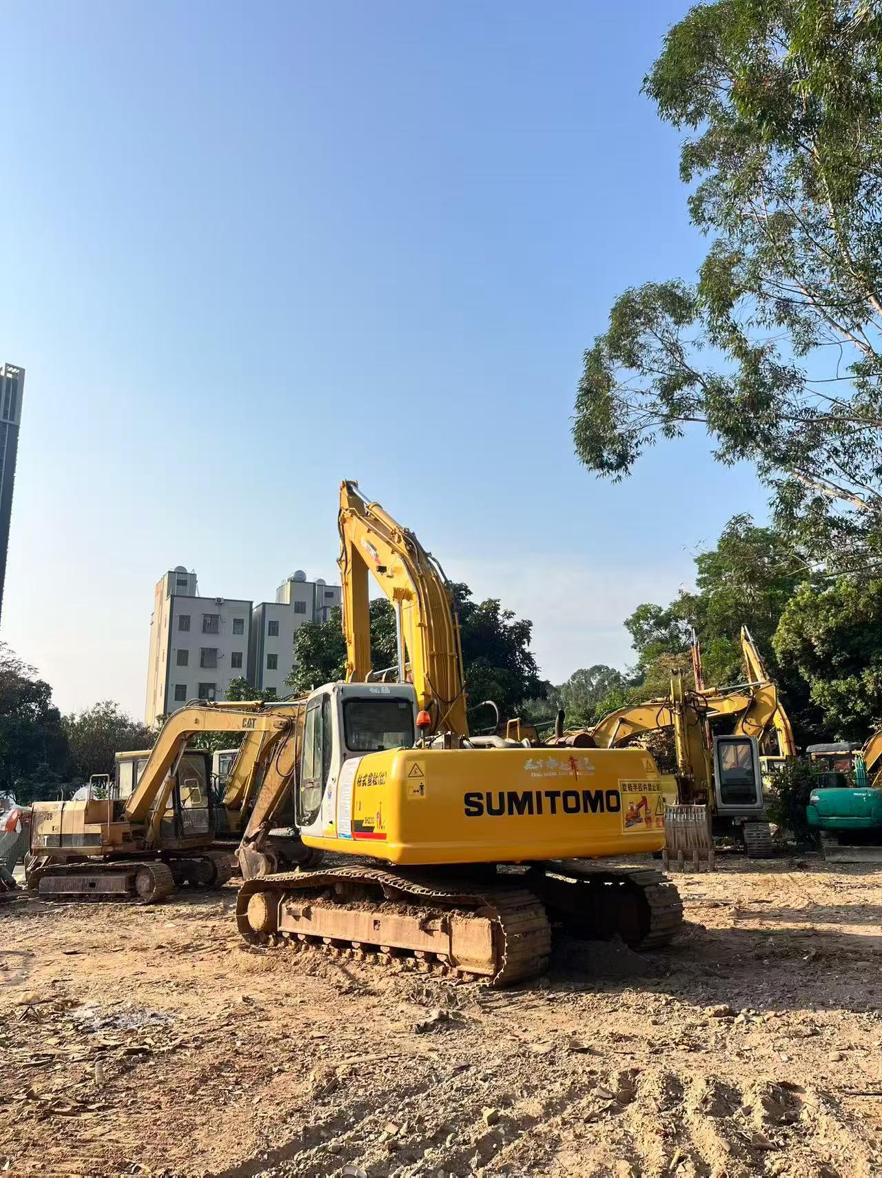 Used Sumitomo SH200A3 Excavator 2016 Model / 3
