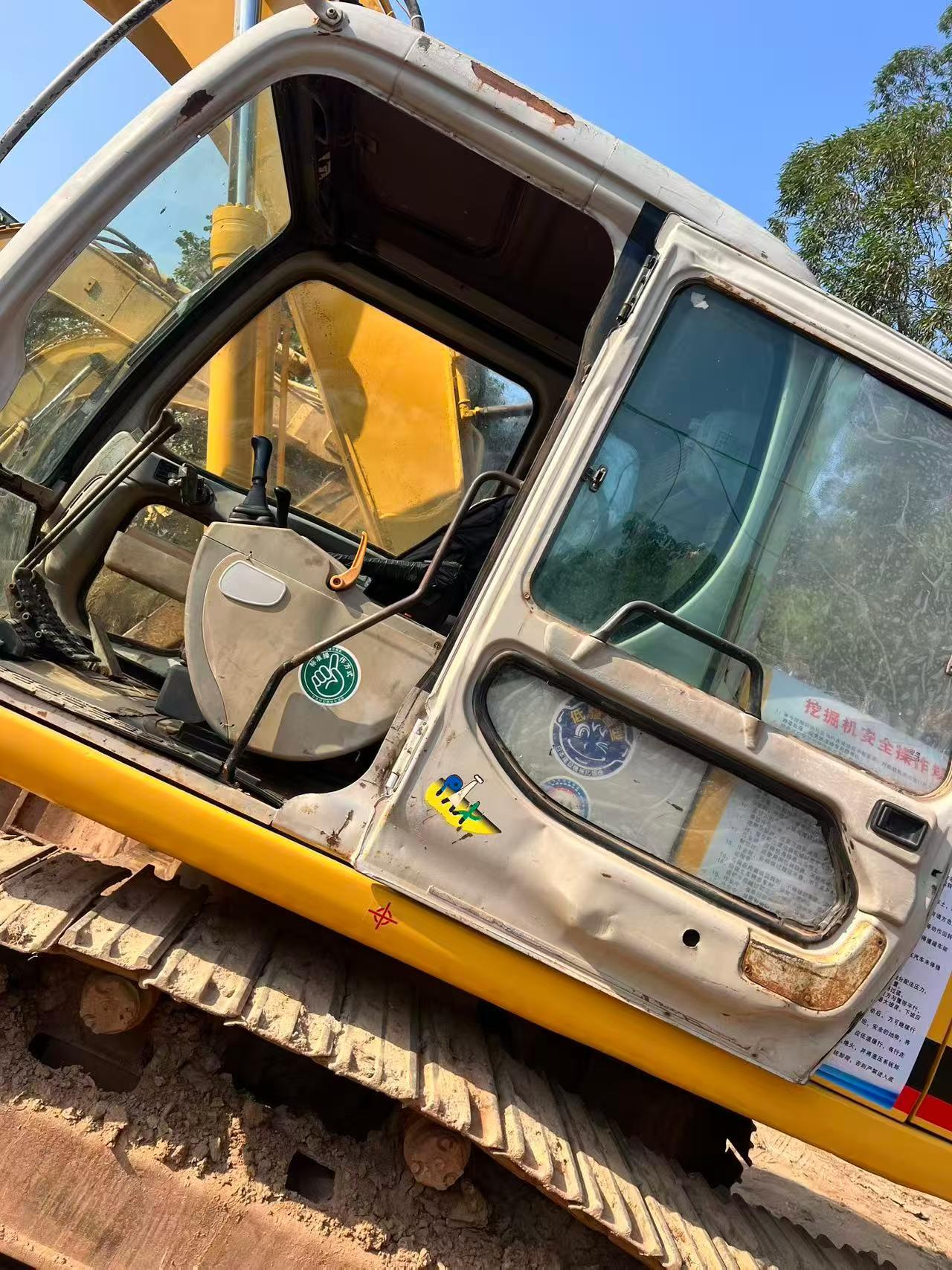 Used Sumitomo SH200A3 Excavator 2016 Model / 4