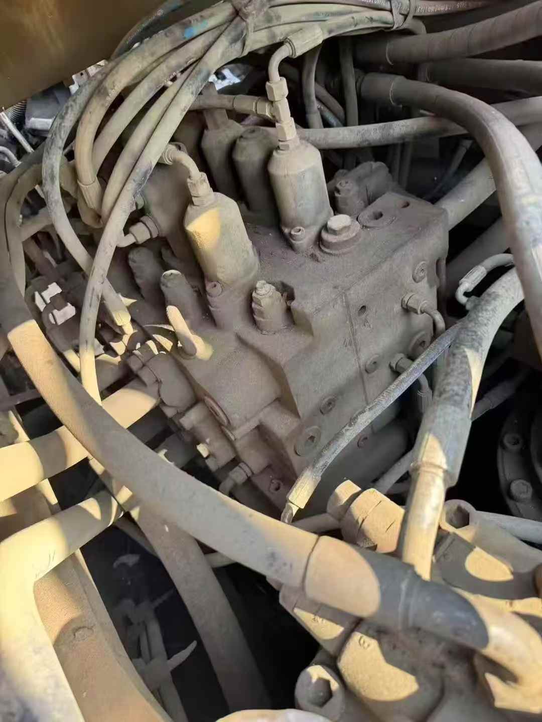 Used XCMG XE270GK Excavator 2016 Model / 4