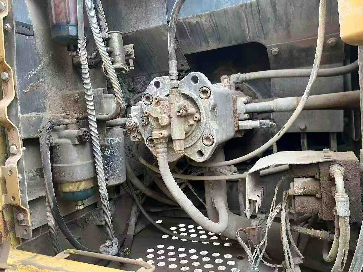 Used Sumitomo SH200A5 Excavator 2016 Model / 4