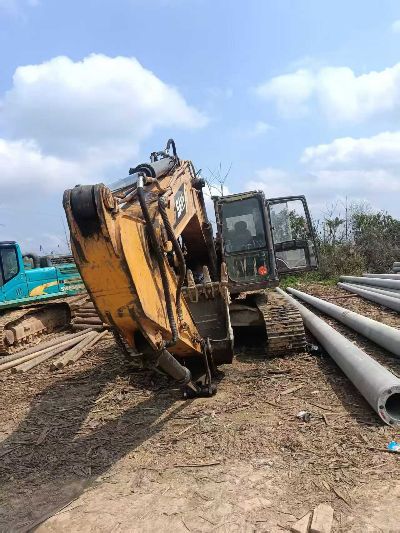 Used Sany SY215W Excavator 2016 Model / 5