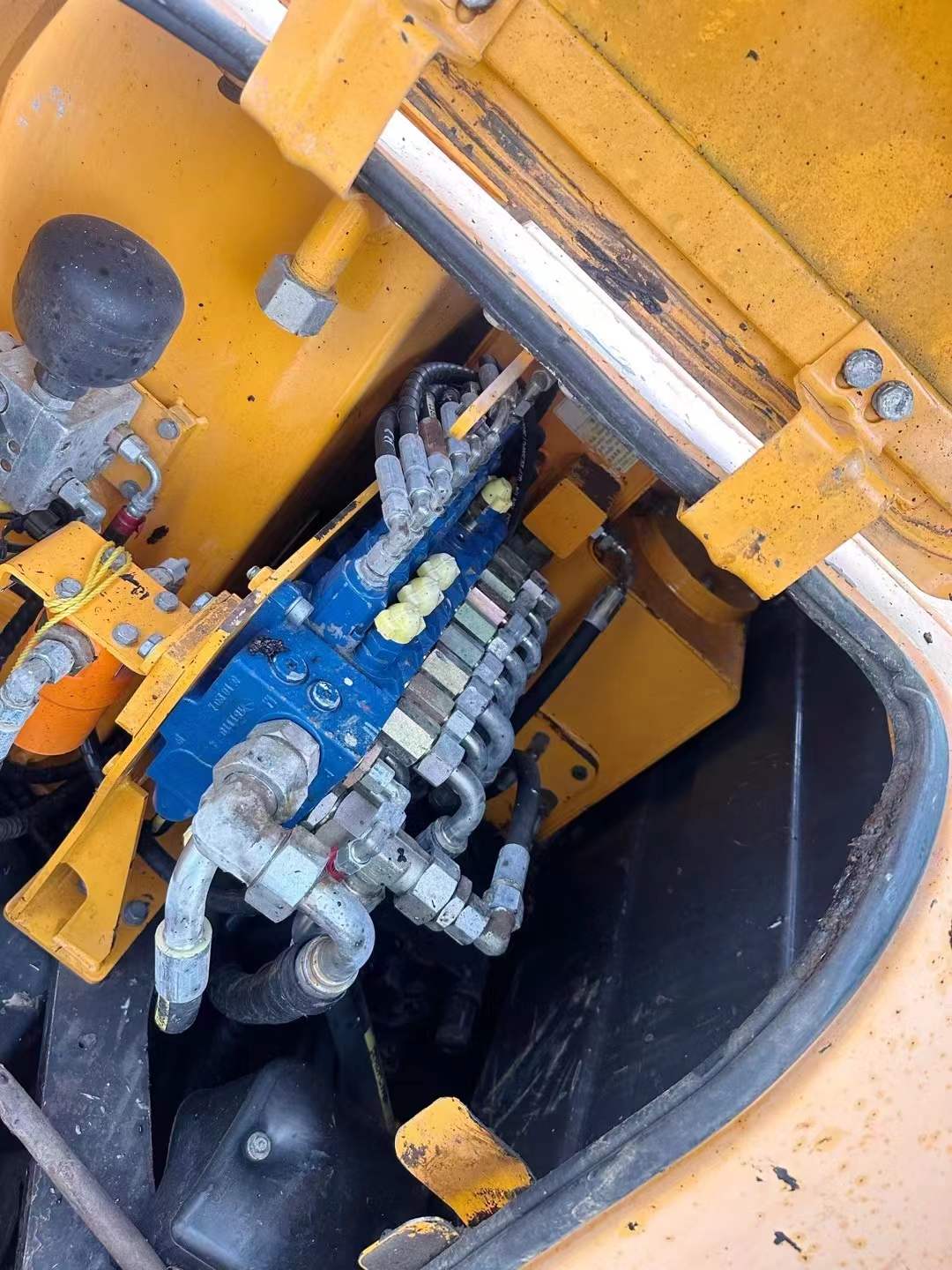 Used Sany SY60 Excavator 2016 Model / 4