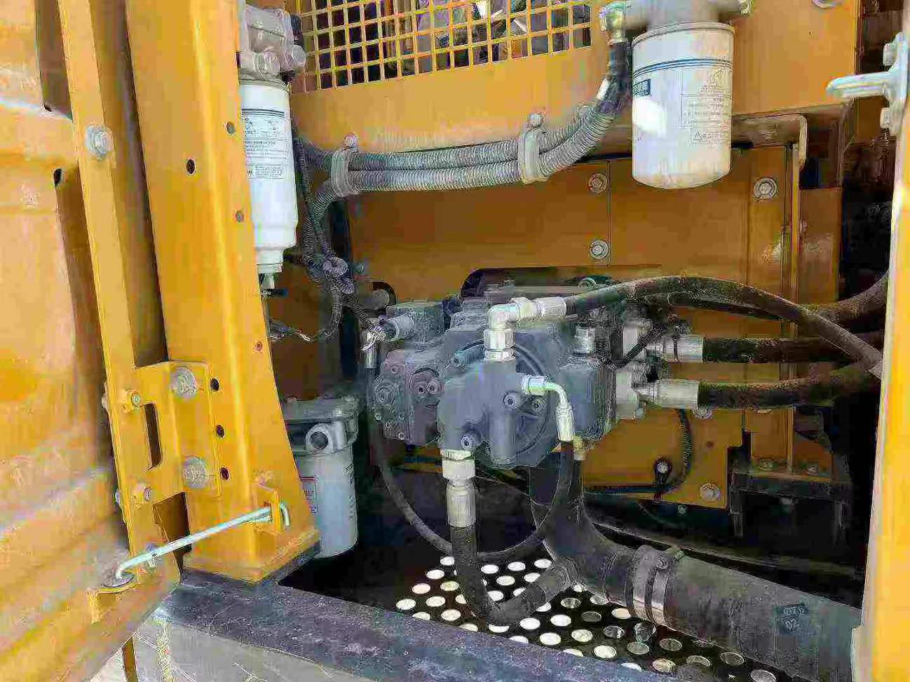 Used XCMG XE135GA Excavator 2024 Model / 6