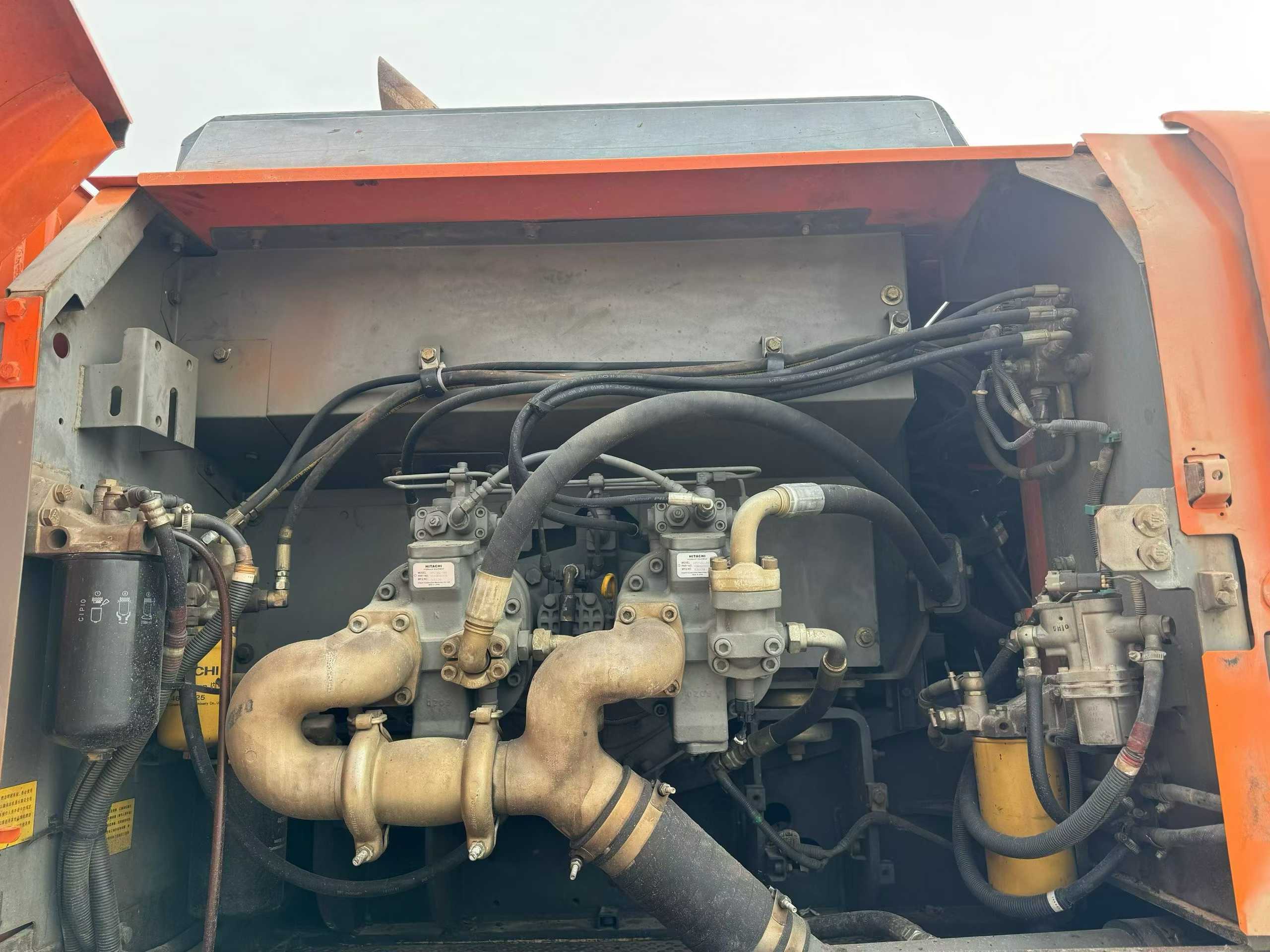 Used Hitachi ZX60-5A Excavator 2016 Model / 7