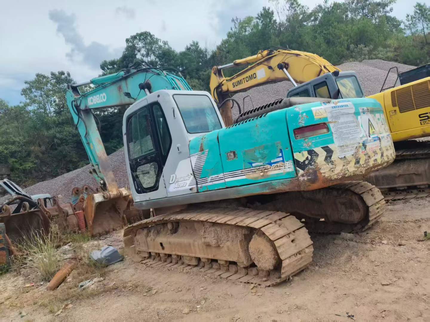 Used Kobelco SK200-6E Excavator 2016 Model / 3