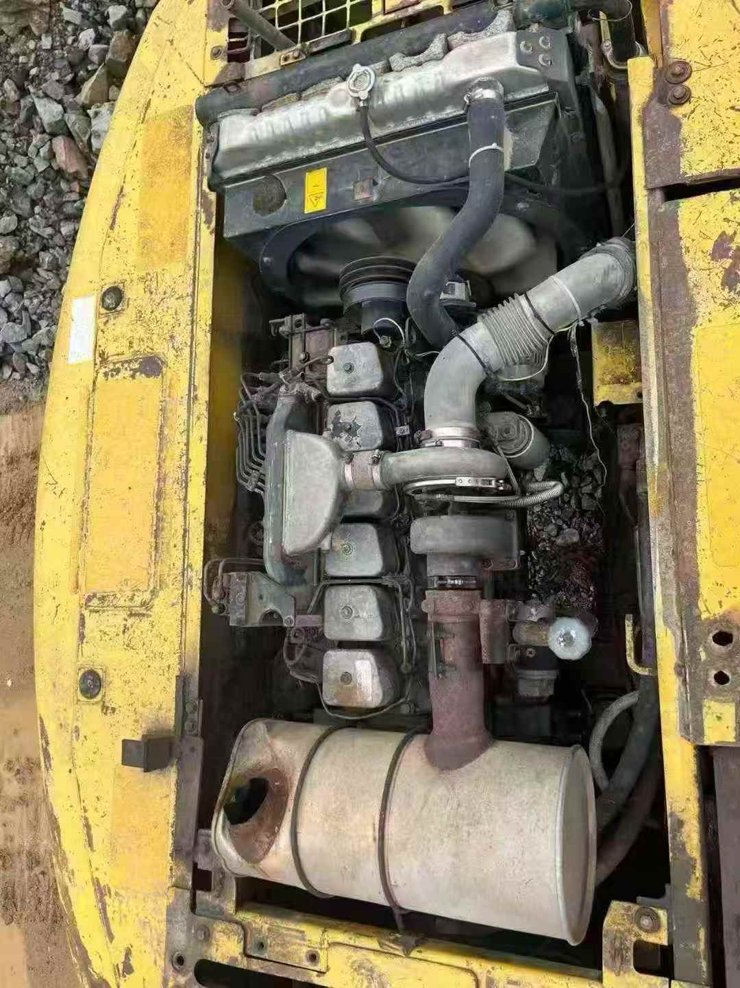 Buy Komatsu PC220-6 Used Excavator