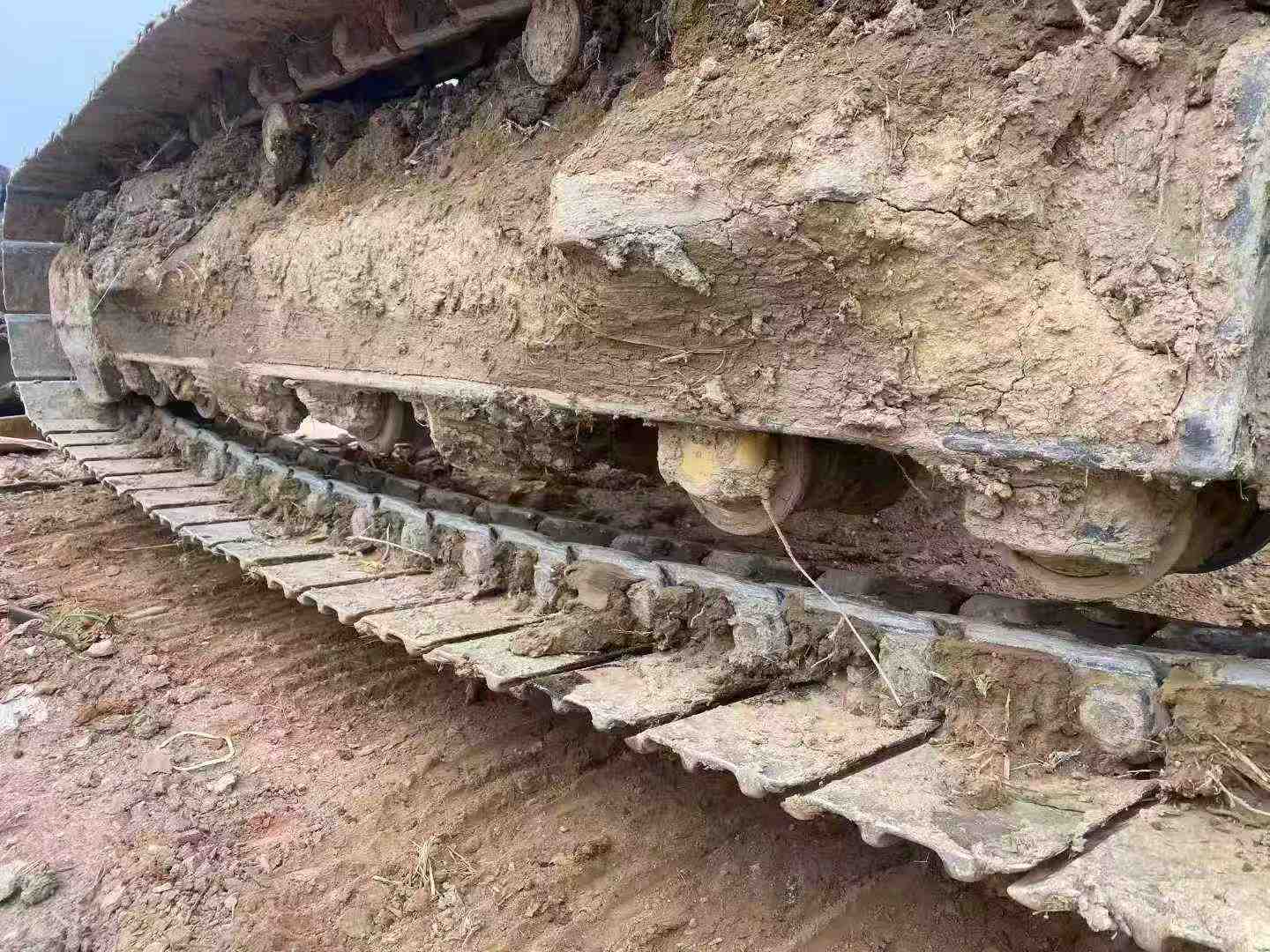 Used Hitachi EX210 Excavator 2011 Model / 9