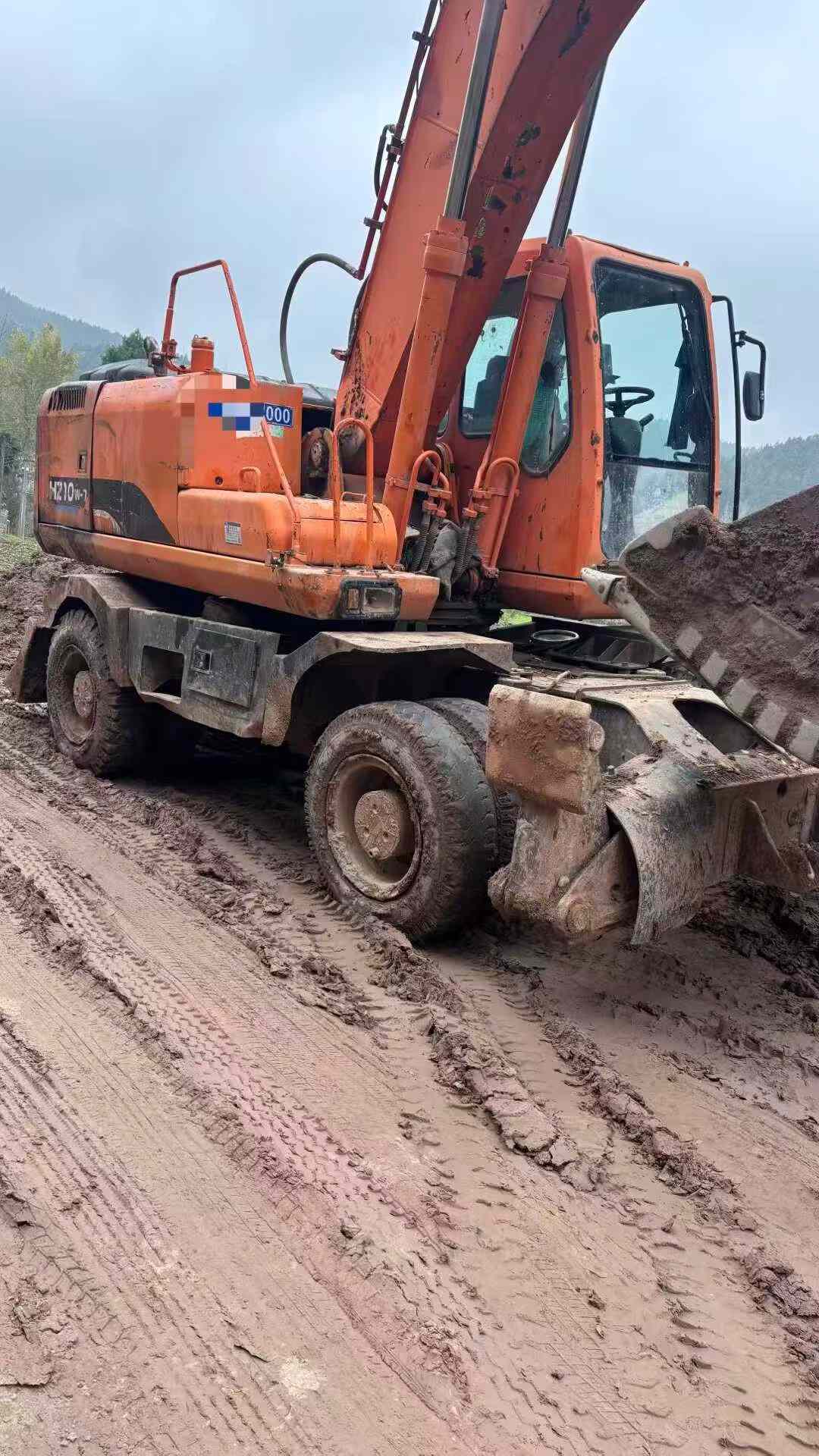 Used Doosan S210WV Excavator 2016 Model / 4