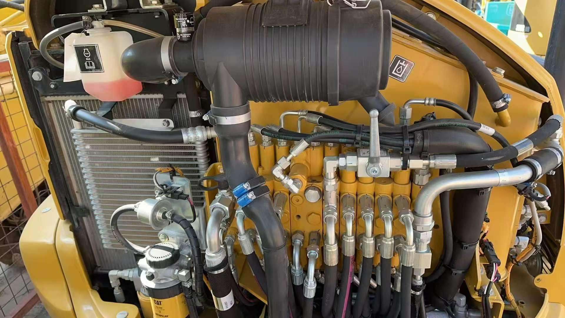 Used Caterpillar 303SR Excavator 2016 Model / 6