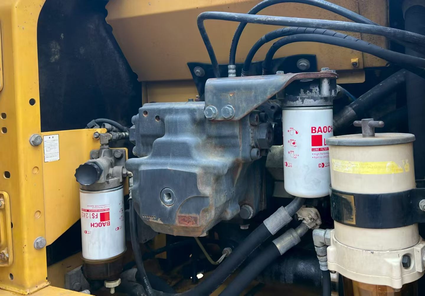 Used Komatsu PC200-8N1 Excavator 2016 Model / 6