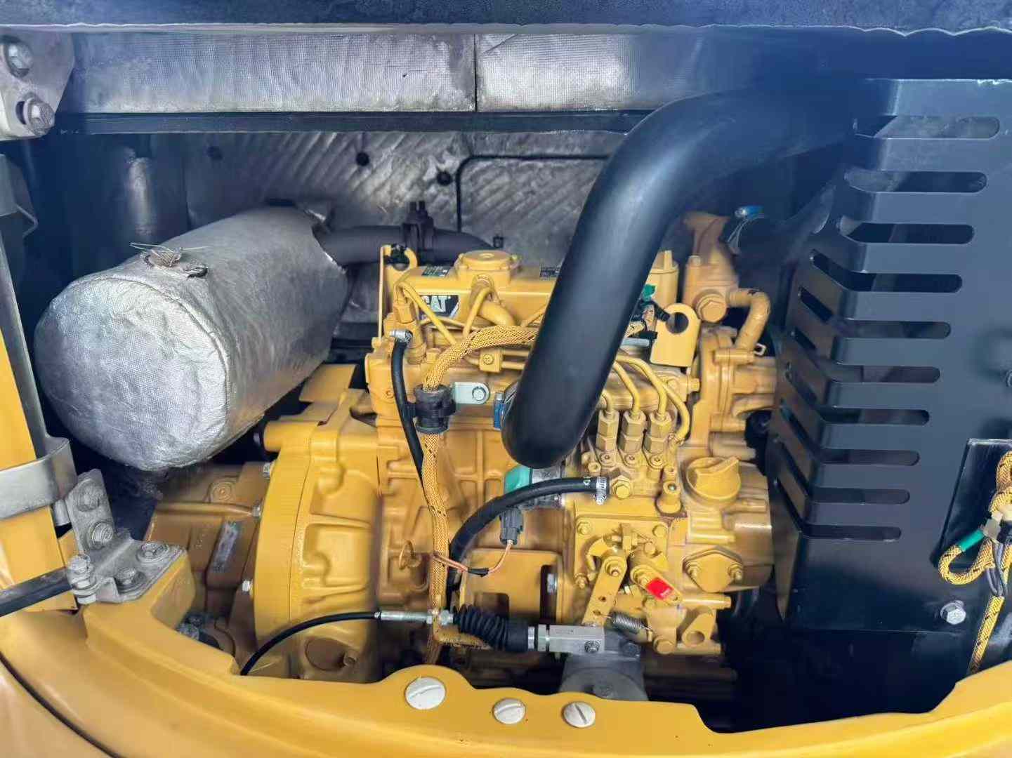 Used Caterpillar 303SR Excavator 2016 Model / 8