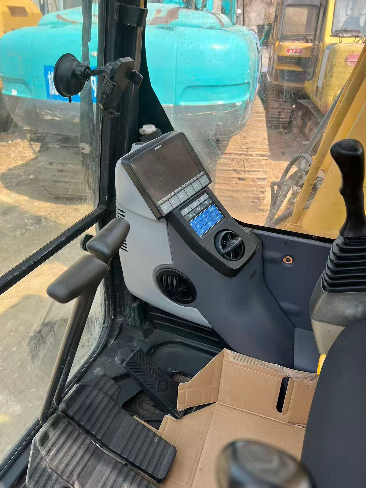 Used Komatsu PC120-8 Excavator 2018 Model / 7