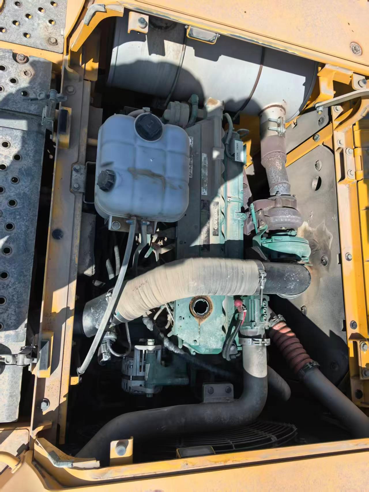 Used Volvo EW50 Excavator 2014 Model / 5