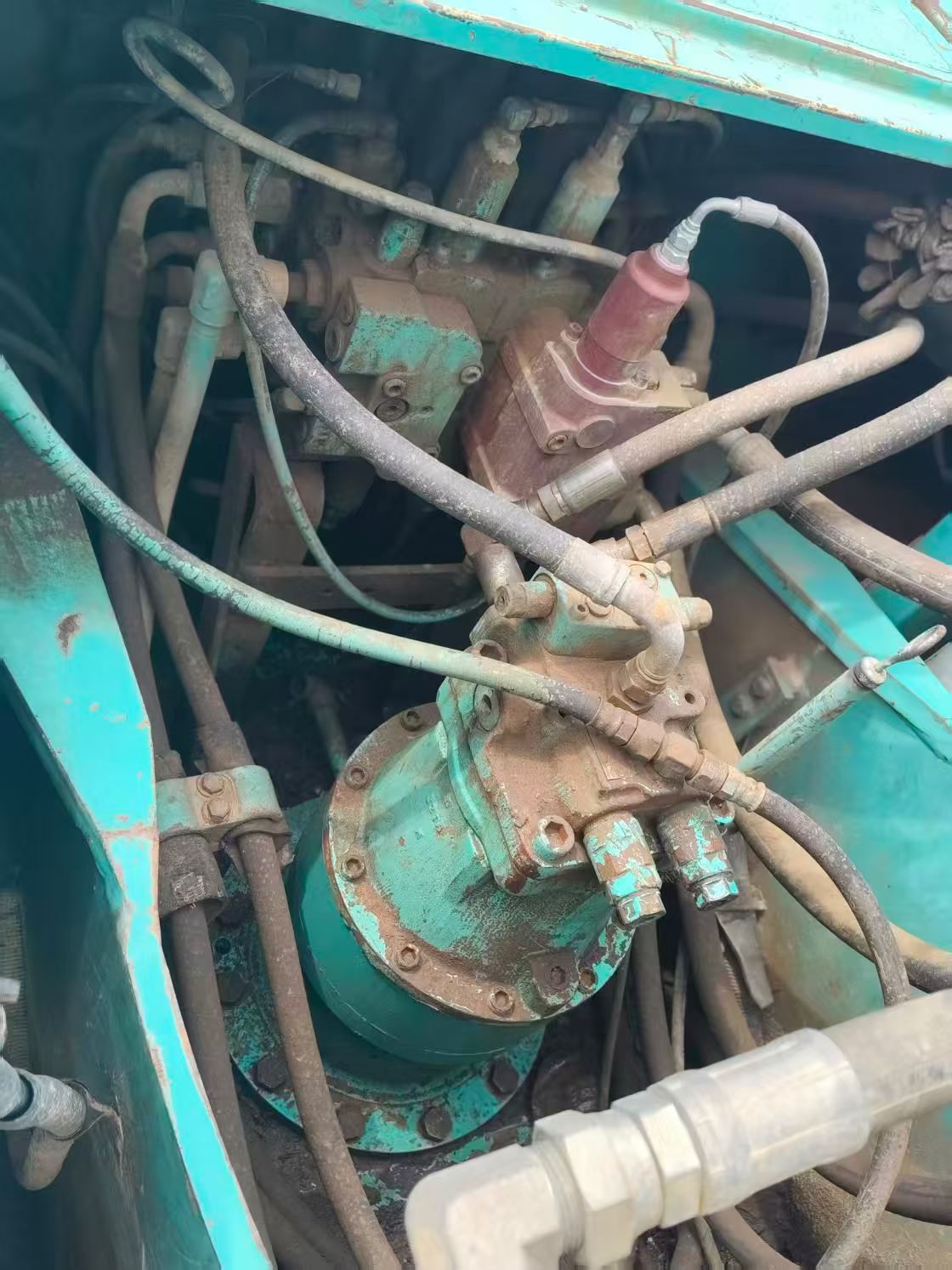 Used Kobelco SK200-6E Excavator 2016 Model / 5