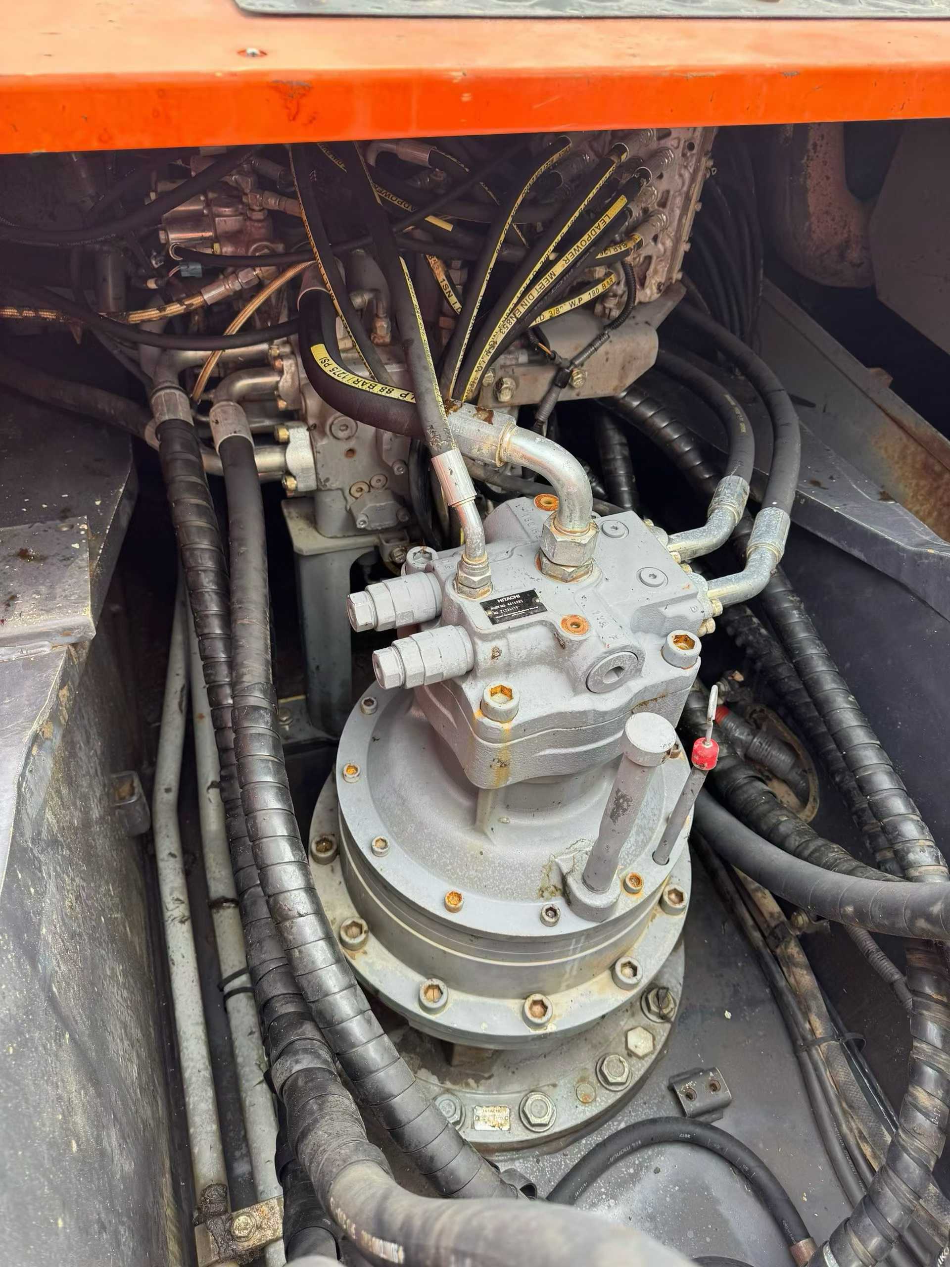 Used Hitachi ZX60-5A Excavator 2016 Model / 8