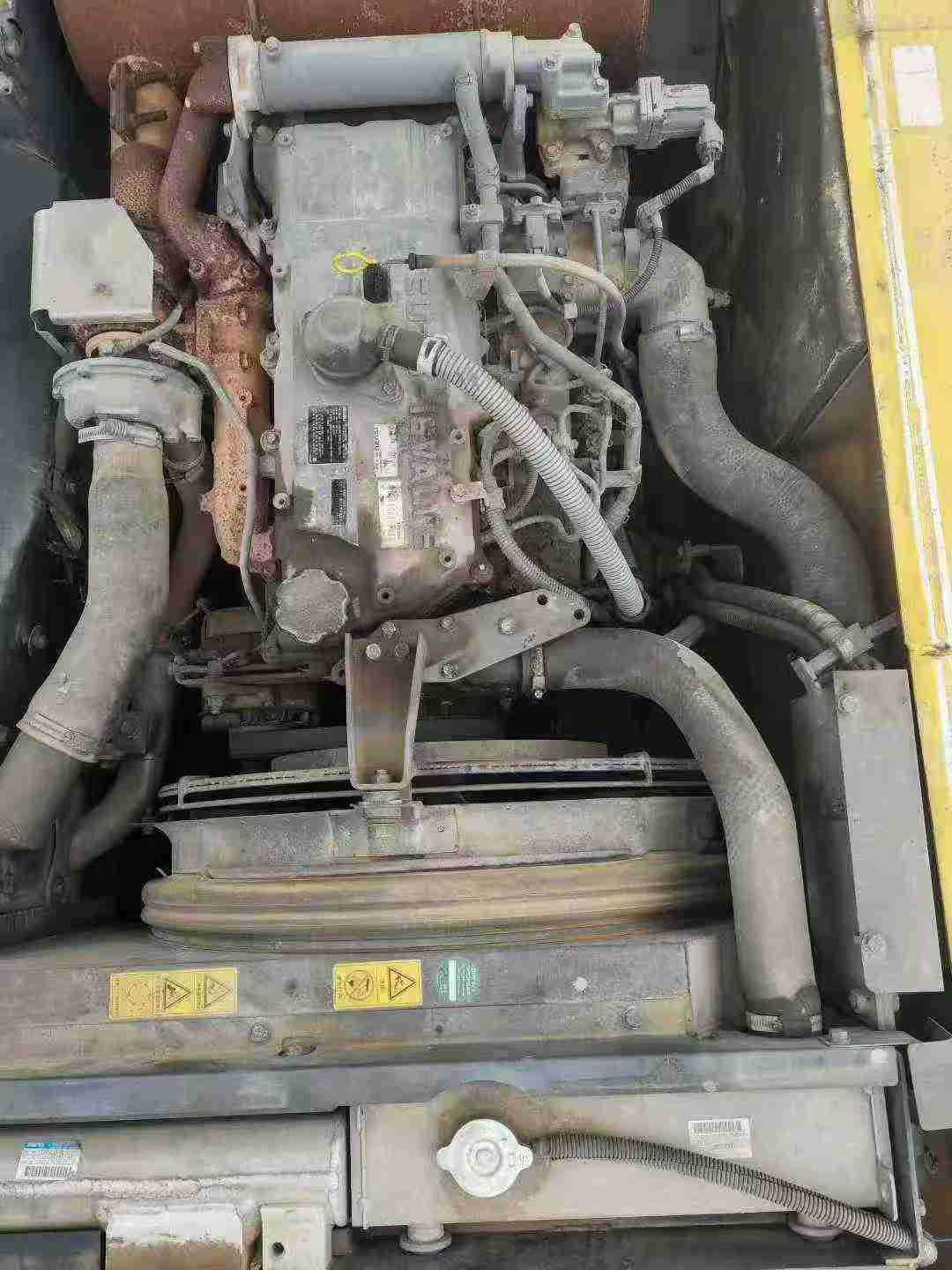 Used Sumitomo SH220 Excavator 2012 Model / 3