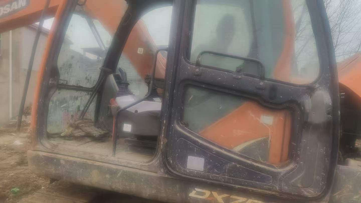 Used Doosan DX75-9C Excavator 2018 Model / 2