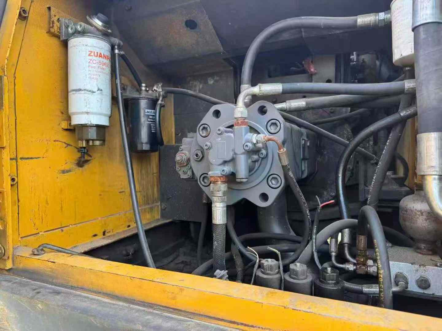 Used Volvo EW210C Excavator 2016 Model / 6